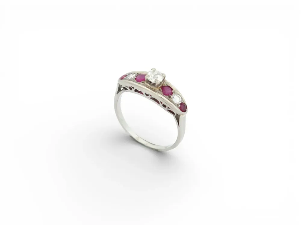 арт деко пръстен t54 инкрустиран с диаманти 0.45ct & рубини 0.25ct от бяло злато 18k