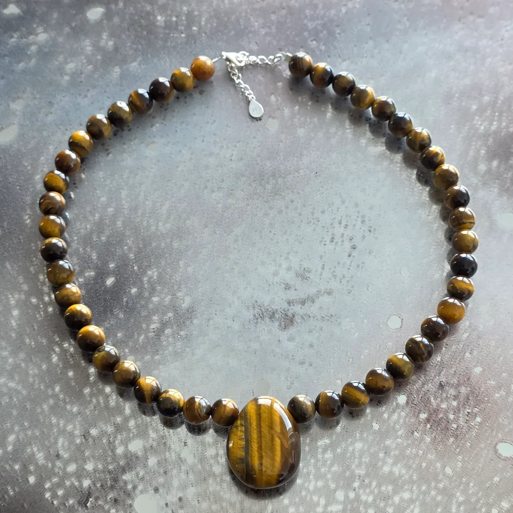 Златен щит Tiger Eye колие #32