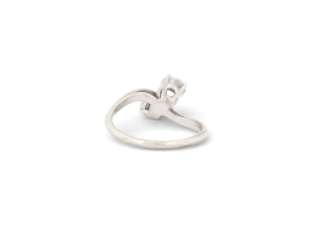 пръстен с инкрустирани Toi & Moi 2 диаманта 0.95ct t53 от бяло злато 18k 3g